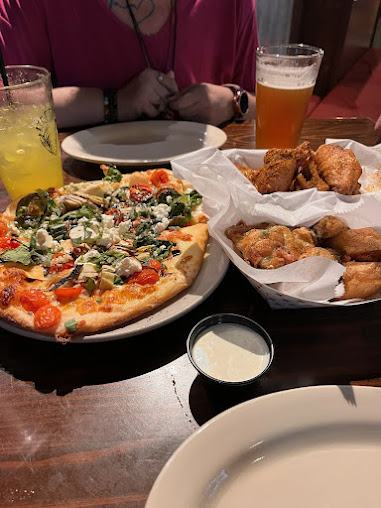 Photo Specific Gravity Pizzeria Beer Joint - 22