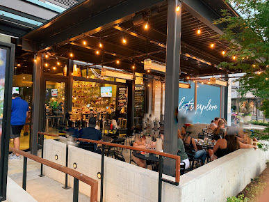 Photo Stack 571 Burger And Whiskey Bar Kirkland - 21