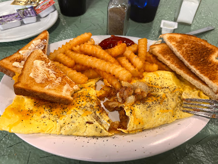 Photo State Farmers Market Restaurant - 23