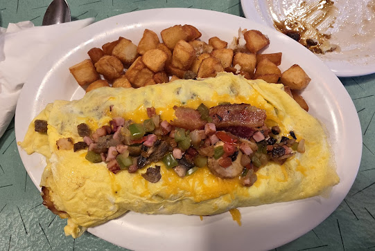 Photo State Farmers Market Restaurant - 57