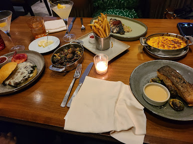 Photo State Grill And Bar - 14