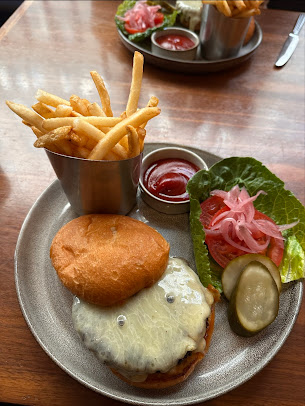 Photo State Grill And Bar - 25