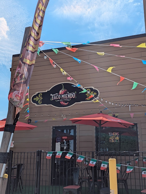 Photo Taco Miendo Bar, Grill, & Pizzeria - 21