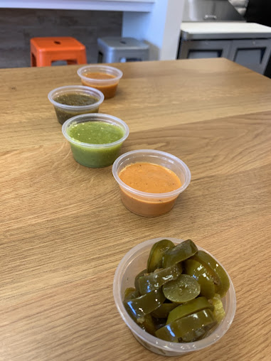 Photo Taco Verde And Salsa Bar - 15