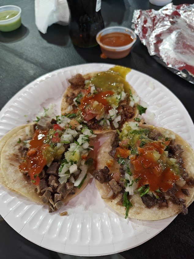 Photo Tacos Tamix Mexican Food Truck - 15