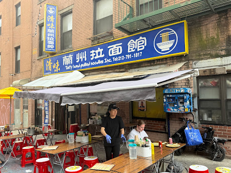 Photo Tasty Hand - Pulled Noodles - 17