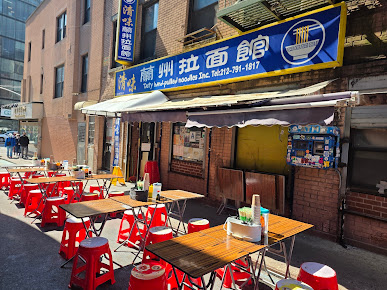 Photo Tasty Hand - Pulled Noodles - 24