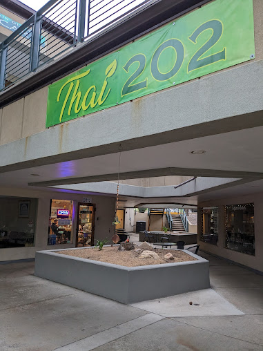 Photo Thai 202 And Ramen Conifer - 7