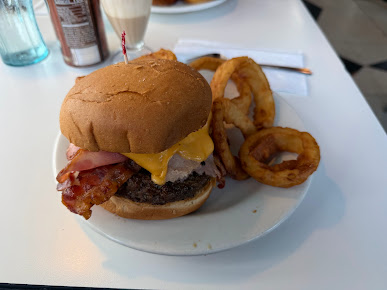 Photo The Comet Classic Diner Creamery - 27