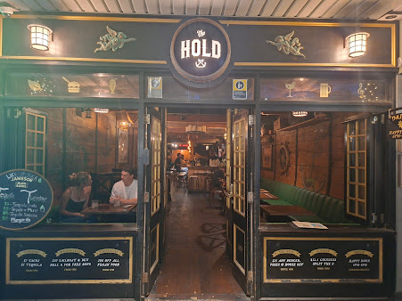 Photo The Hold - 26