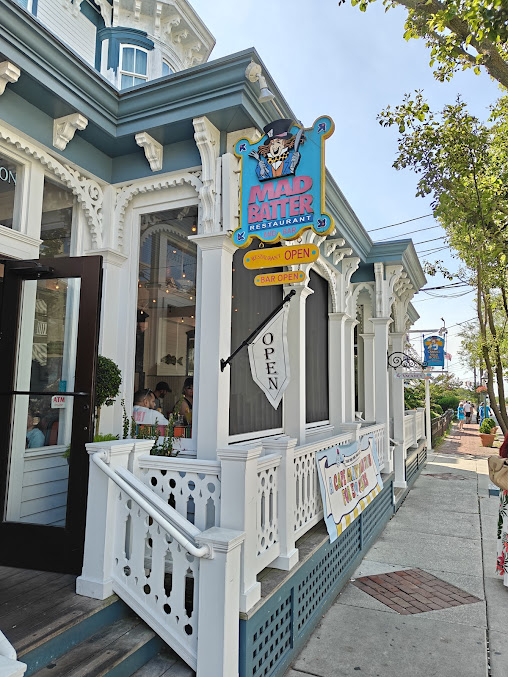 Photo The Mad Batter Restaurant & Bar - 29