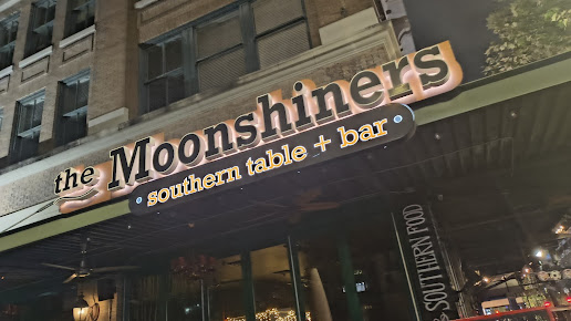 Photo The Moonshiners Southern Table + Bar - 27