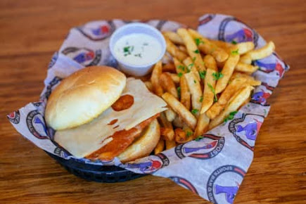 Photo The Post Sports Bar Grill Fenton - 22