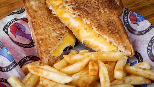 Photo The Post Sports Bar Grill Fenton - 29