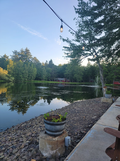 Photo The Water's Edge Restaurant - 14