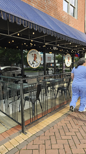 Photo Three65 Bar & Grill - 11