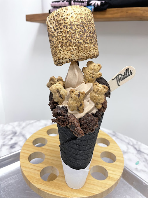 Photo Thrills Soft Serve - 11