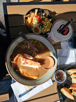 Photo Token Ramen Kung Fu Tea Wesley Chapel - 18