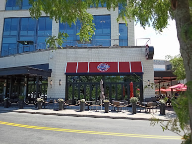 Photo Tonys Sports Bar And Grill - 13