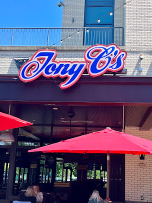 Photo Tonys Sports Bar And Grill - 17