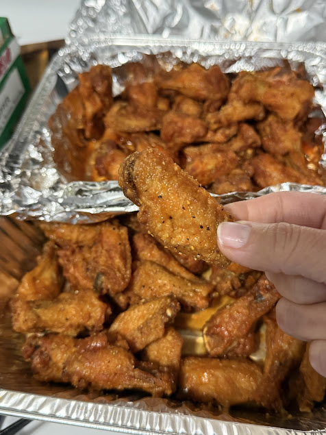 Photo Touchdown Wings - 15