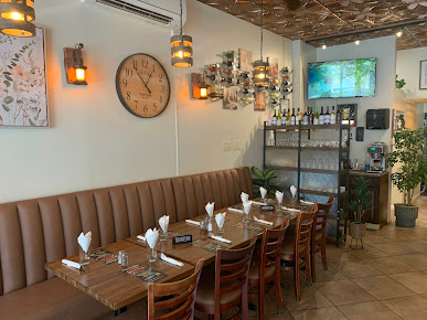 Photo Tutt Heights Cafe - 22