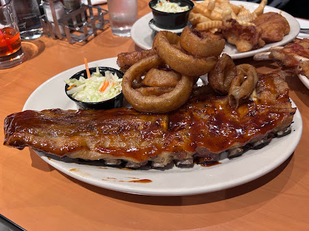 Photo Twin Anchors Restaurant & Tavern - 14