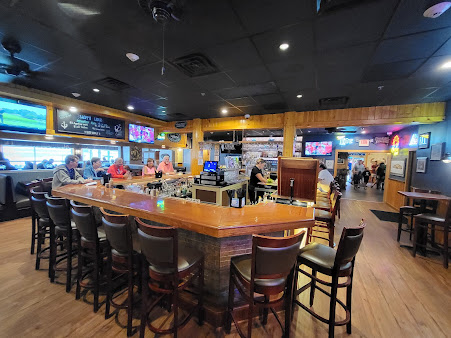 Photo Two Mile Crab House & Crush Bar - 17