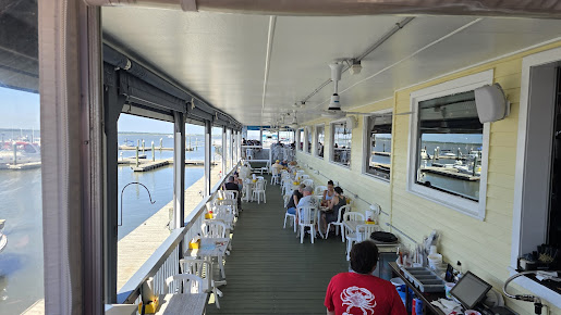 Photo Two Mile Crab House & Crush Bar - 18