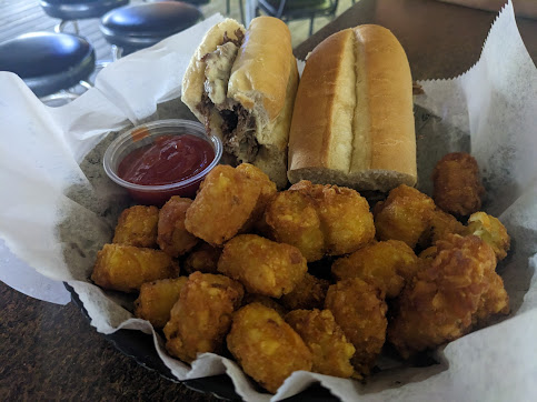 Photo Two Trees Sports Bar Grill - 8