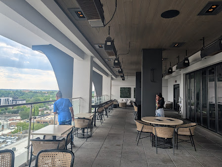 Photo Urban Oak Rooftop Bar & Lounge - 8