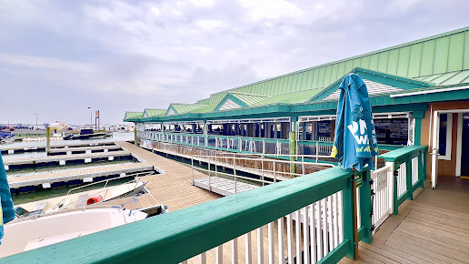 Photo Urie's Waterfront Restaurant - 19