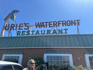 Photo Urie's Waterfront Restaurant - 26