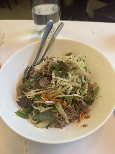 Photo Uyen Vietnamese Restaurant - 12