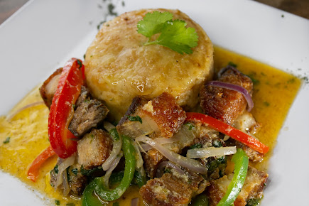Photo Versace Dominican Restaurant Caribbean Food - 11