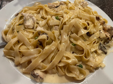 Photo Vic's Italian Restaurant & Pizzeria - 25
