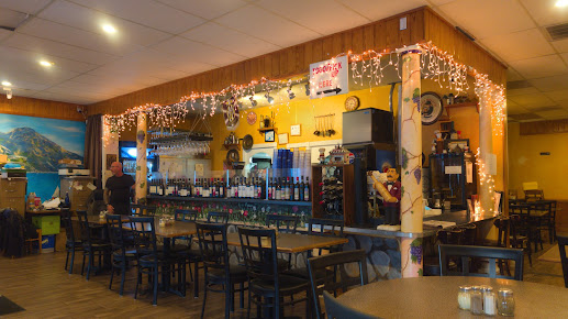 Photo Vic's Italian Restaurant & Pizzeria - 27