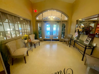 Photo Villari's Lakeside Restaurant & Lounge - 10