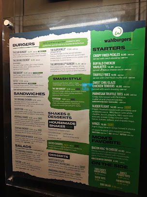 Menu Wahlburgers - 7