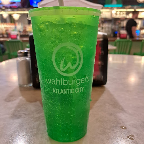 Photo Wahlburgers - 11