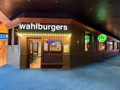 Photo Wahlburgers - 16