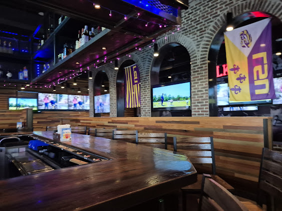 Photo Walk Ons Sports Bistreaux Alexandria Restaurant - 14