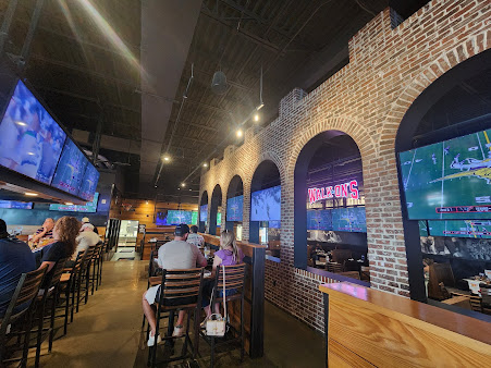 Photo Walk-On's Sports Bistreaux - Katy Restaurant - 19
