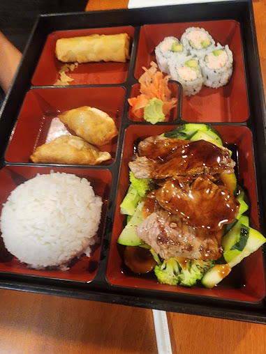 Photo Wasabi Wok Chinese And Japanese Restaurant - 4