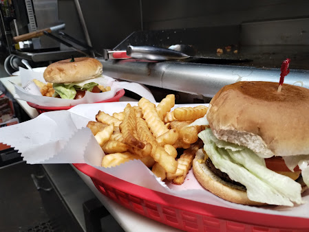Photo White Oak Grill & Lounge - 2