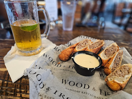 Photo Wood Iron Gameday Restaurant And Bar - 10