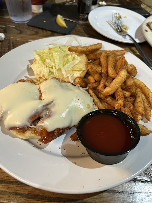 Photo Wood Iron Gameday Restaurant And Bar - 14
