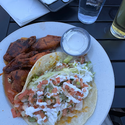 Photo Wood Iron Gameday Restaurant And Bar - 24