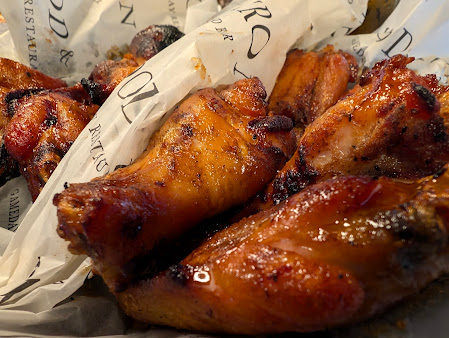Photo Wood Iron Gameday Restaurant And Bar - 28