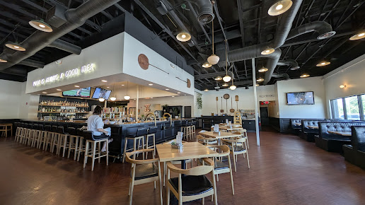 Photo Wood Stone Craft Pizza Uptown - 19